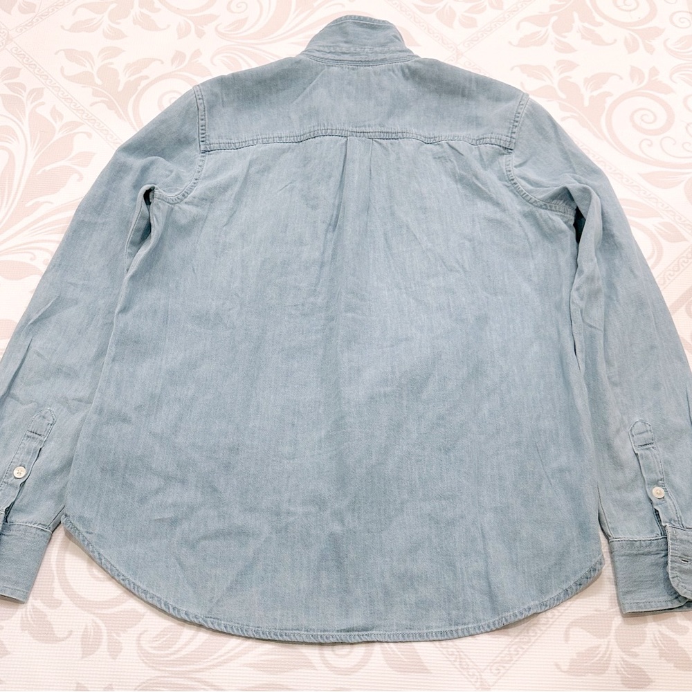 Gap Denim Button Shirt Small - image 4